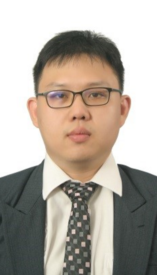 Dr. Ang Chee How Dr. Ang Chee How